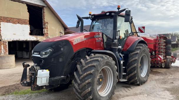 Case IH Magnum 400